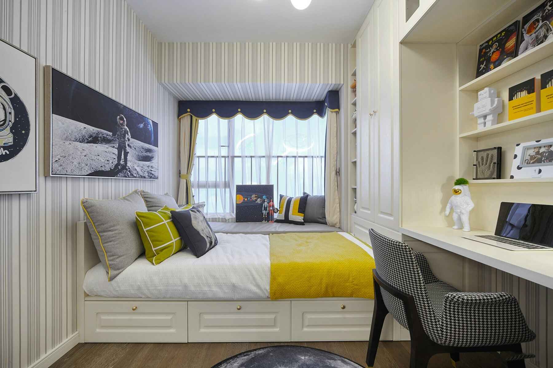 Easy Guide on How to Style a Small Bedroom