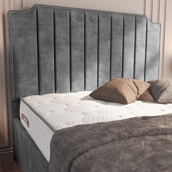 Washington Upholstered Bed